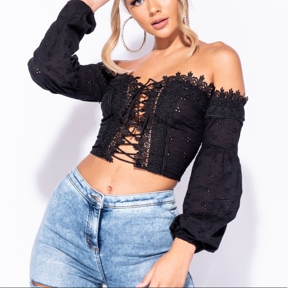 Long Ruffles Sleeves Crop Top